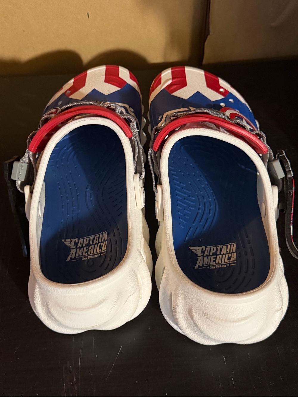 Marvel Captain America Sam Wilson Crocs - Picture 4 of 6